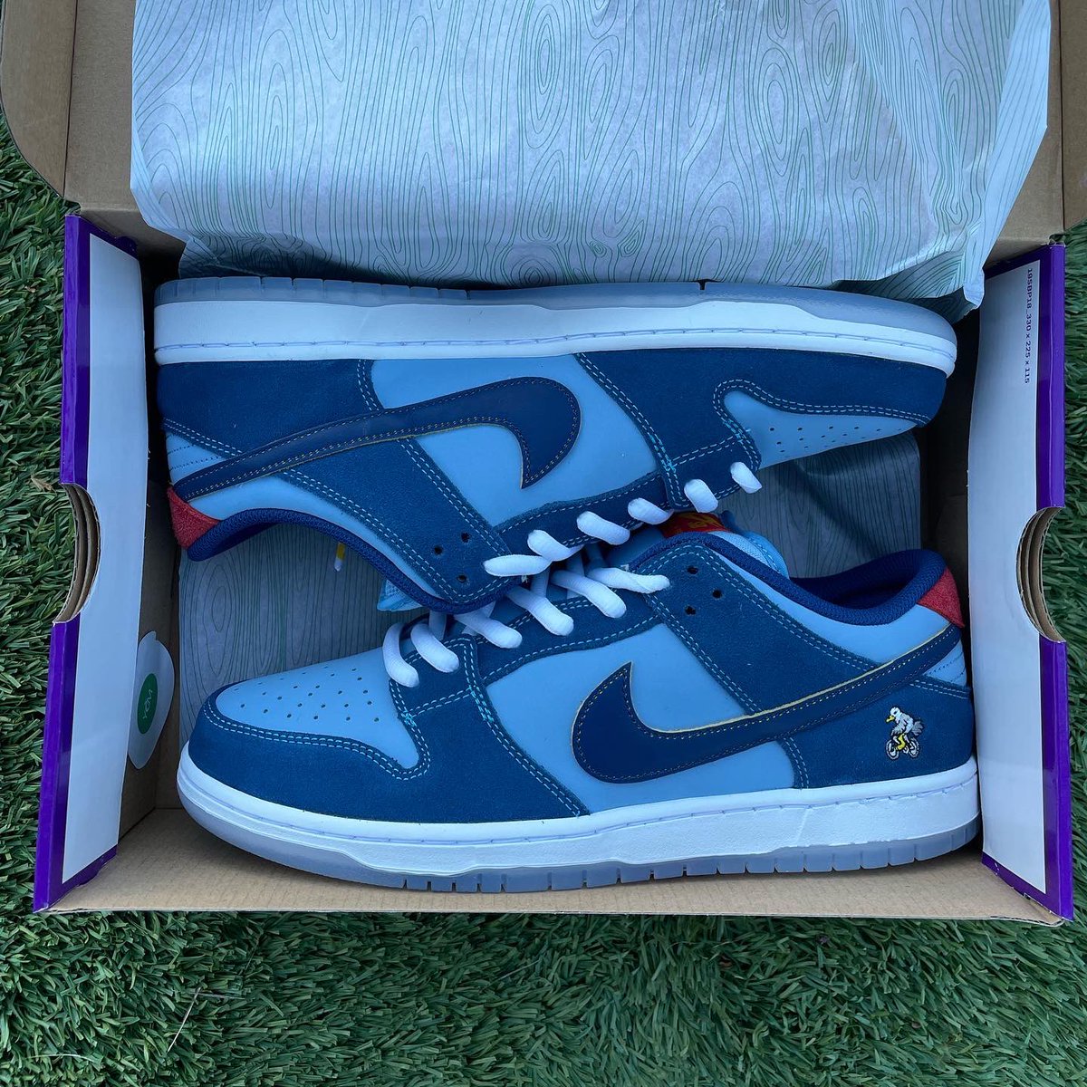 adlerbat's tweet photo. @atmos_usa dunk low x why so sad - really cool meaning behind the shoe. size 10.5 men’s #atmoscollectorsclub https://t.co/HC0XxAqapP