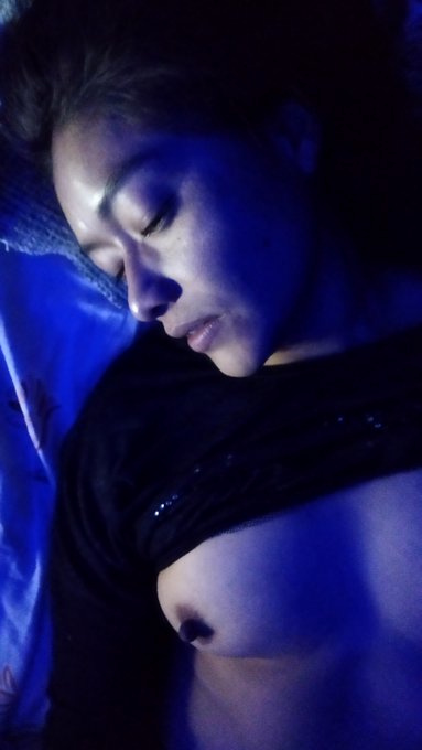 Pasen muy rico #Jueves  💟 #tetaspeque&ntilde;as #tetasalaire https://t.co/2FLhoZ7oTL<a href="/tag/jueves"class="tags">#Jueves</a><a href="/tag/tetaspeque%C3%B1as"class="tags">#tetaspeque&ntilde;as</a><a href="/tag/tetasalaire"class="tags">#tetasalaire</a>