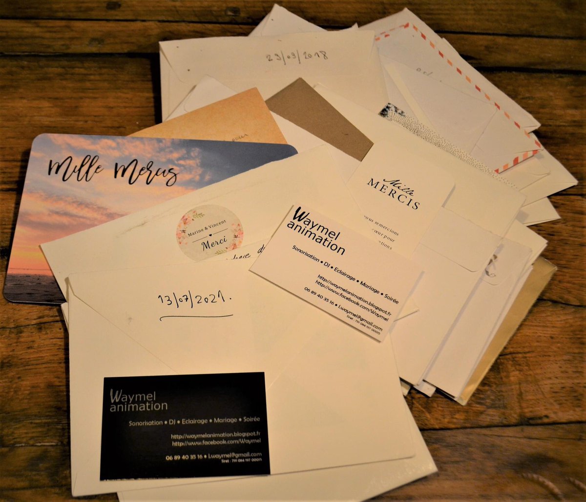 WaymelAnimation's tweet photo. Profiter d'une petite pause pour renouveler le Matériel et classer toutes les cartes de Remerciements 😁!!!
MILLE M E R C I S à tous ceux qui ont fait confiance à @WaymelAnimation #WaymelAnimation #Merci https://t.co/IoXaj1dLS2