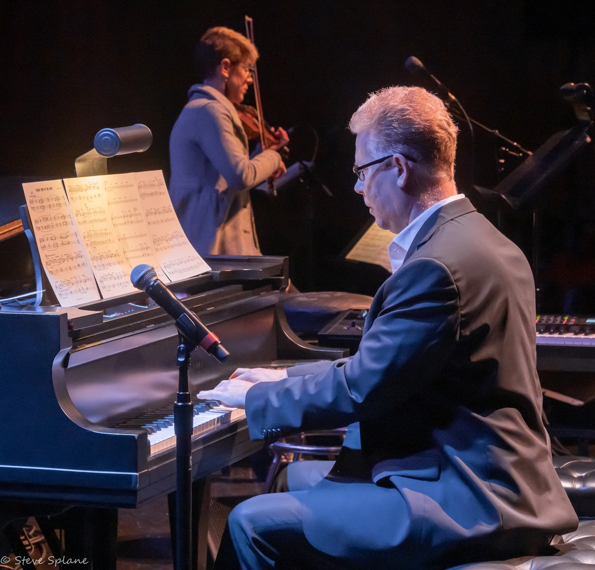 Performing my composition 'Please Turn Up The Quiet' with GRAMMY nominee @SaraCaswellVLN at the @PalladiumSPC in St. Pete, FL last Sunday. Opening for Chuck Owen's new band. A joy to be in the same company as these folks. @cl_tampabay @TheArtsatUSF @JazzCompPresent @isjac_org