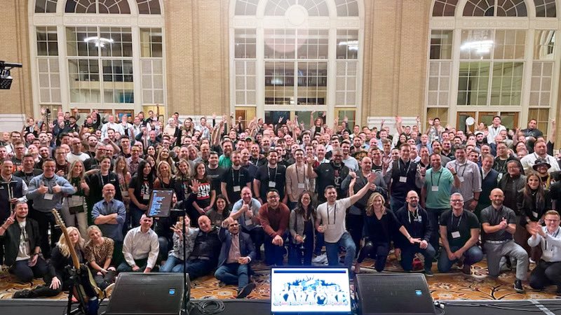 TexasLBK's tweet photo. 🎤🎸 What an epic time we had in Dallas earlier this week playing a private event at @theuniondallas ! Big thanks to @Netskope for having our karaoke crew out and to everyone who sang with us! Rockstars! 

Find us tonight at @BakerStreetPub starting at 9PM

#LiveBandKaraoke https://t.co/txMuh5UTqE