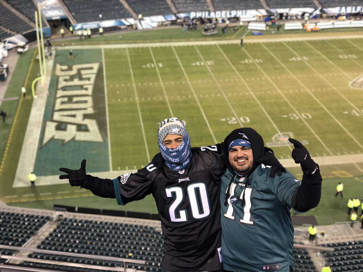 Tony_562_88's tweet photo. @PHLEaglesNation @ElGatoGrande21 https://t.co/gBEGOs4Eql