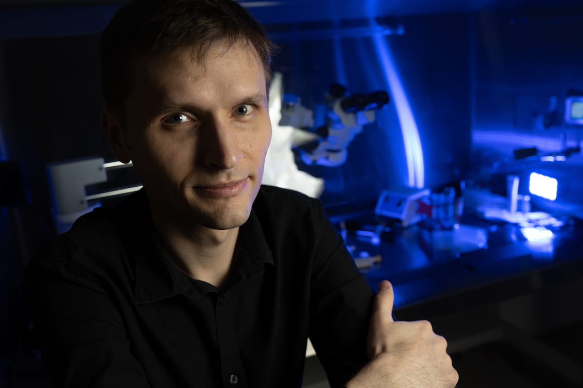 RiceEngineering's tweet photo. Congrats to @Rice_BIOE bioengineer Jerzy Szablowski, who has won a prestigious Young Faculty Award from @DARPA to identify nongenetic drugs that can temporarily enhance the human body’s resilience to extreme cold exposure. https://t.co/Bh7RPBa7uJ https://t.co/8EWOF5UVbq