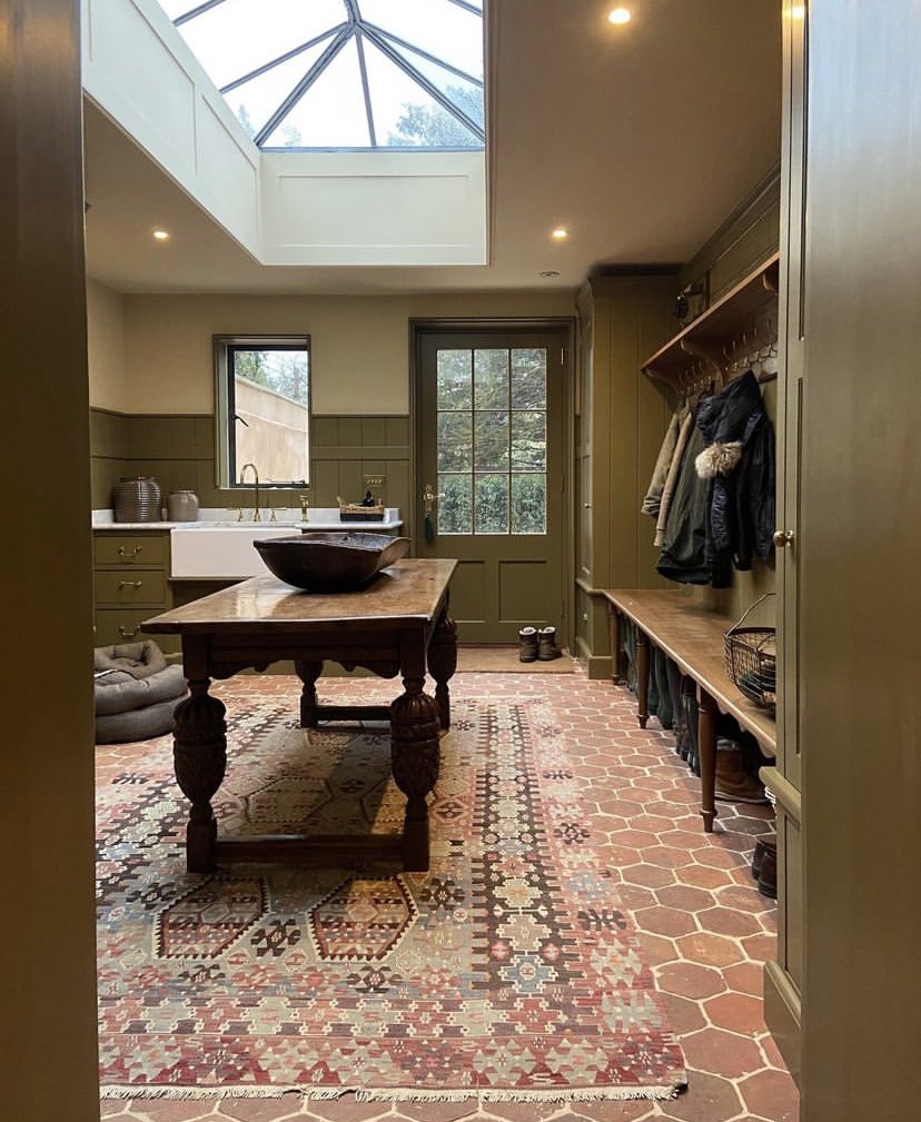 NeilGeraghtyDec's tweet image. Some finished jobs from the last few years.