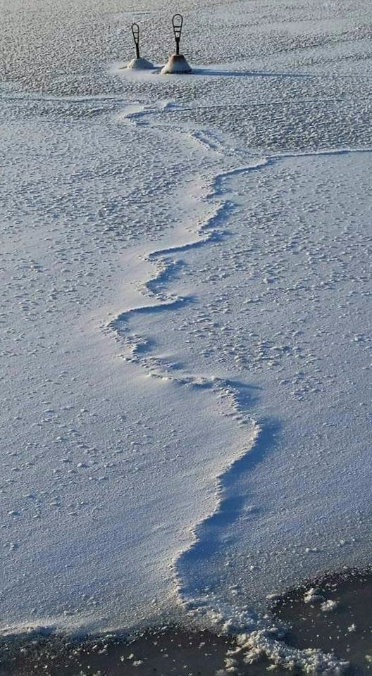 orpheusnorth's tweet photo. A SIMPLE LINE...
Basit Bir Çizgi..
#onwhite #thursday #icelovers❤ #snow #story #travel #thoughts #mood #feelings #emotions #city #codes #signsandsymbols #sidebyside #stepbystep #handinhand #confabulations #drawing #sketching #wintertime #january2023 #helsinki #finland🇫🇮 https://t.co/KIB3zSsyDq