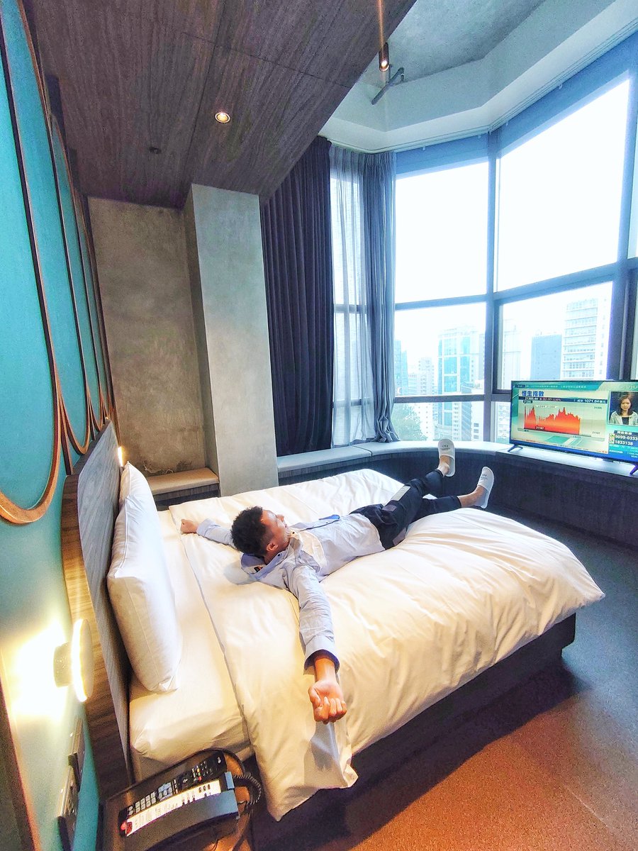 BenniPosenov's tweet photo. 來放輕鬆一下！
#EscapeFromWork
#MidWeekIndulgence
#山林舎 #山林道 https://t.co/D4NlQjuUNN