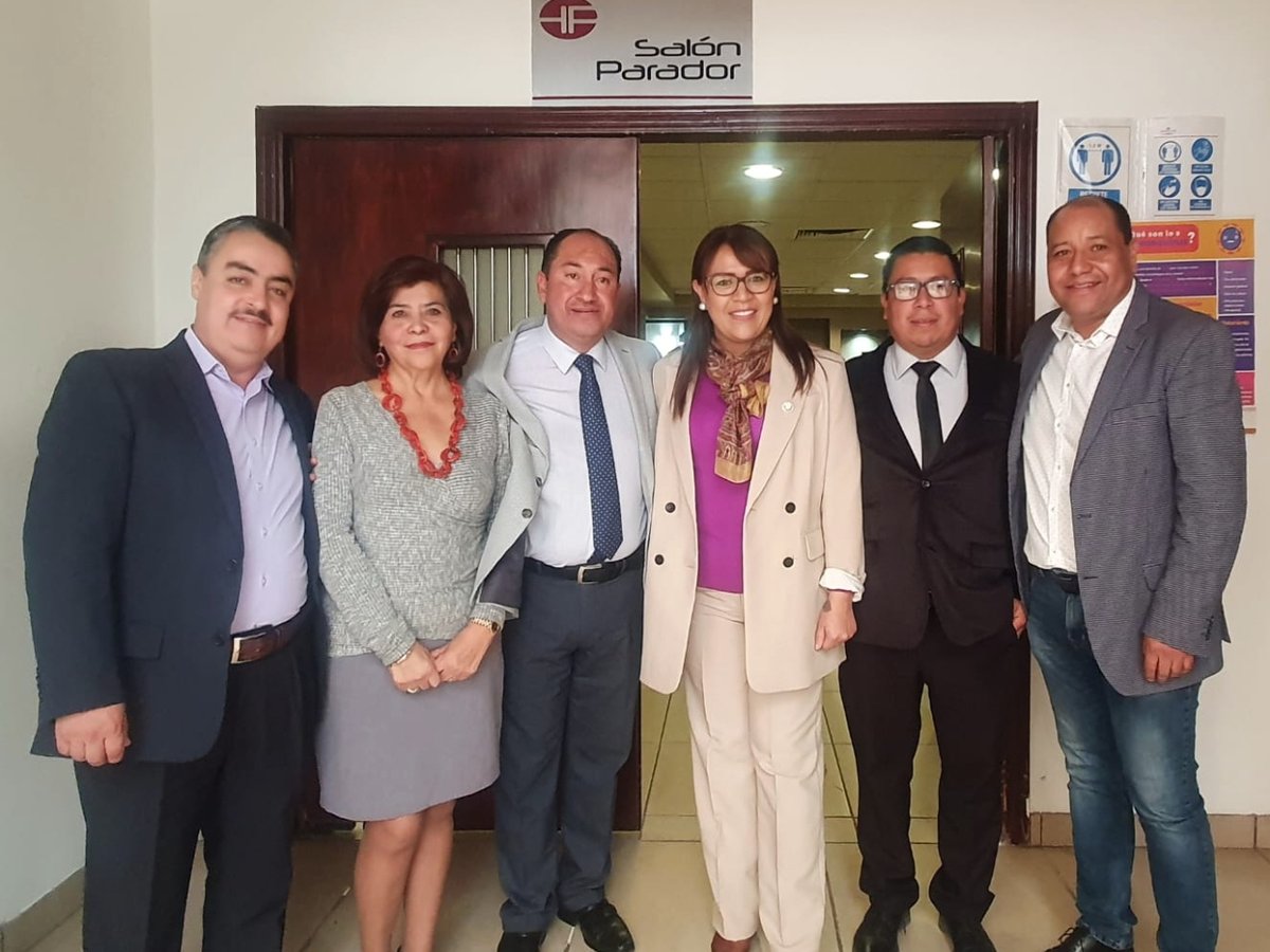 MaribelGalvanJ's tweet photo. ⚖️ Agradezco a la Federación de Colegios y Asociaciones de Zacatecas, integrante de la Coordinadora Nacional de Abogados, por la invitación a su XI Tradicional Desayuno de Año Nuevo. ¡Gracias colegas, abogadas y abogados, por la enorme distinción! #TransformaciónLegislativa https://t.co/hxcpHTr9NW