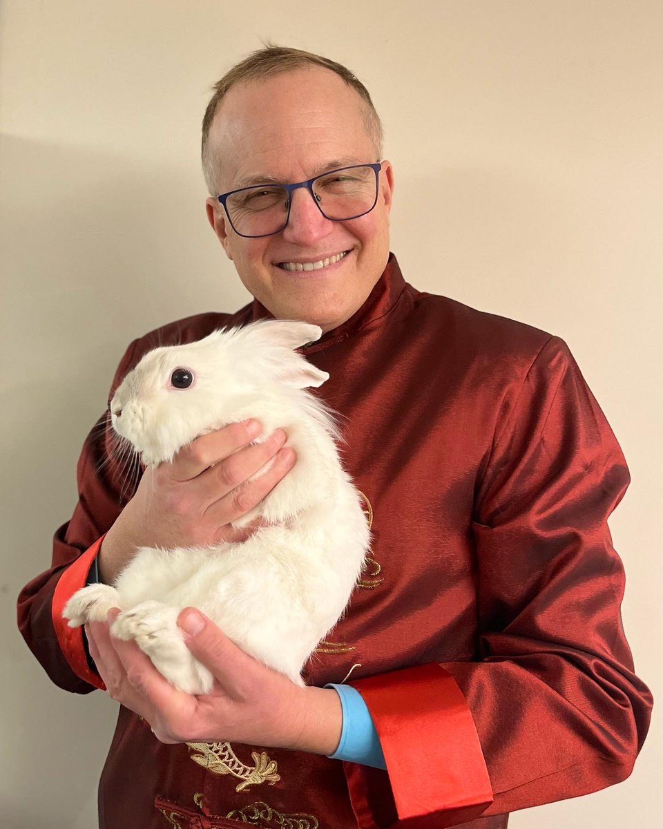 MPJulian's tweet photo. 🧧Come celebrate the Year of the Rabbit 🐇 with @theJagmeetSingh @AnneKangMLA  &amp; myself 
on Jan 21 (Sat) - 1 - 4pm at Nikkei National Museum &amp; Cultural Centre (6688 Southoaks Crescent, #Burnaby)
Sign up today: https://t.co/GRBLe2OLKY https://t.co/jscCyDeJle