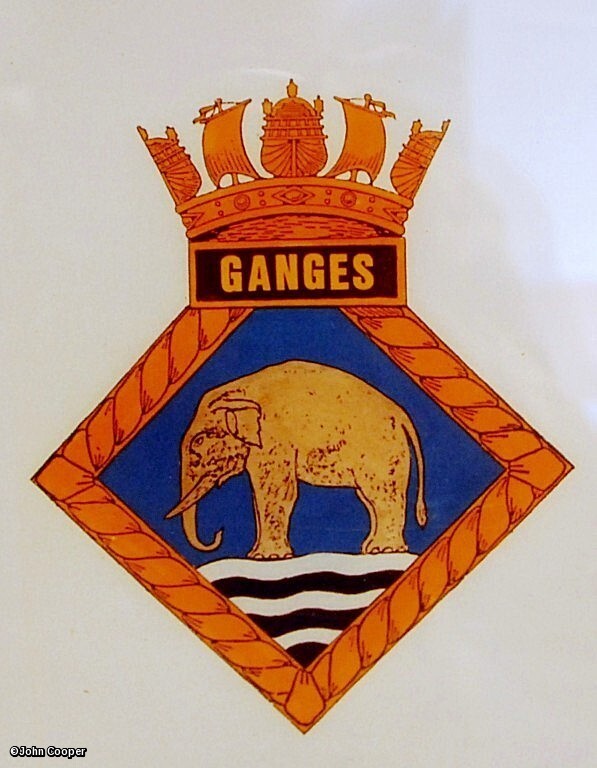 TheSuffolkMan's tweet photo. #RoyalNavy #RN ex #HMSGanges training base crest https://t.co/Pz8fwDslke