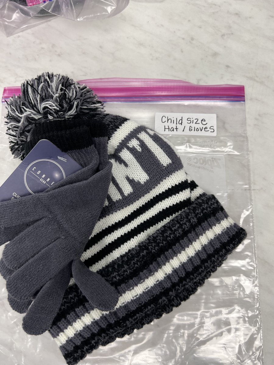 With the coming storm overnight, we are counting our blessings at the Detroit Shoreway Center!  We have Blessing Bags across the street from our center free to the local community with hats, gloves, and socks!  #detriotshoreway