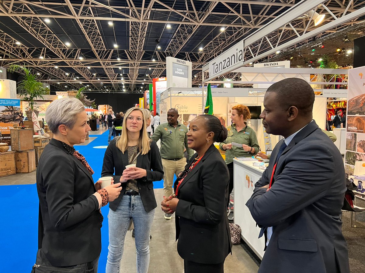 kimpaffen's tweet photo. During the Vakantiebeurs we met with Ambassador Chipeta of the Tanzania Embassy in The Hague. End of last year, we explored Tanzania on behalf of https://t.co/aXEDNfzrcT and traveltomtom. We’ll soon head back to explore the beautiful South of Tanzania - unforgettable! 🇹🇿 https://t.co/j9uceShZqQ