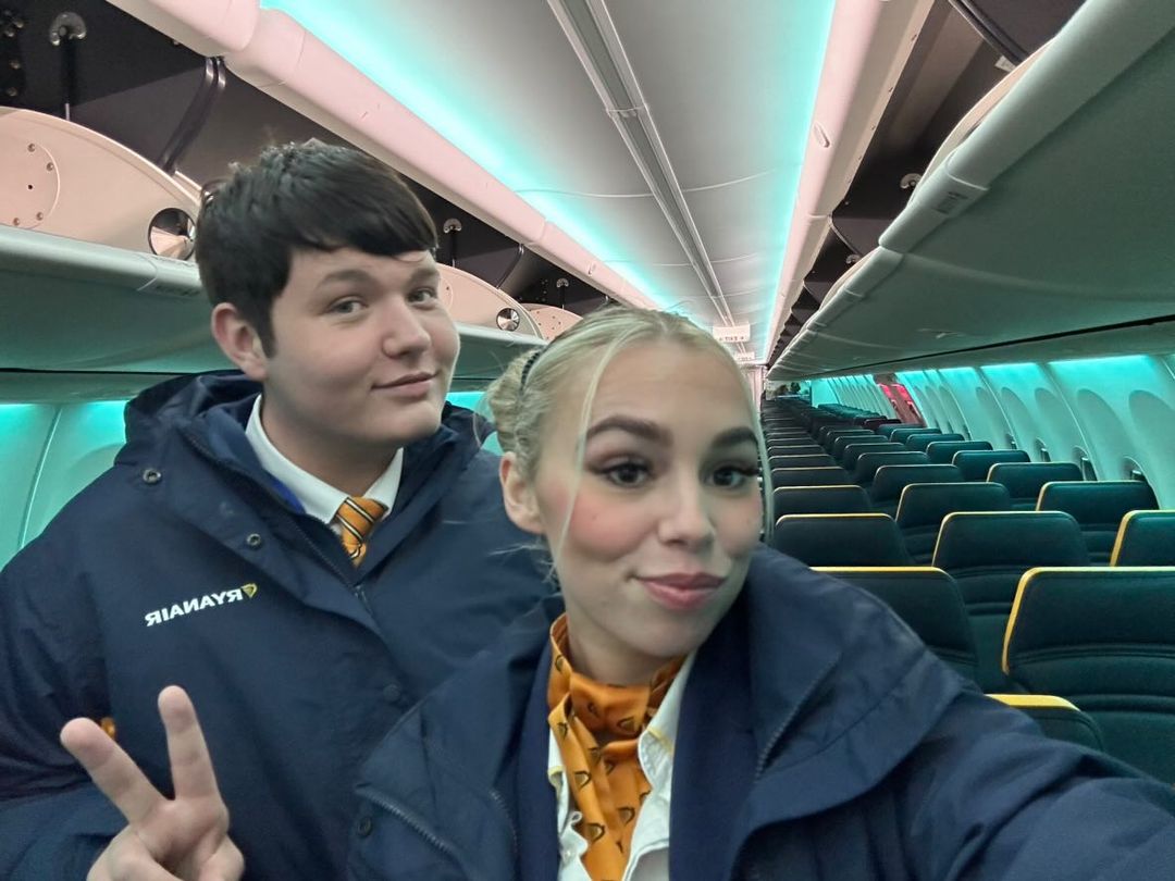 RYRCabinCrew's tweet photo. Live, Laugh and Respect your onboard crew!
They do everything for you, and what you can do back is be a decent human and atleast say thank you and be kind to them as they are risking their own lifes everyday aswell, along with doing alot of training to make sure you are safe. https://t.co/4hYPxl6Ox0