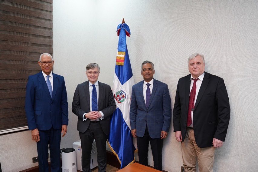 Ministerio de la Presidencia tweet media