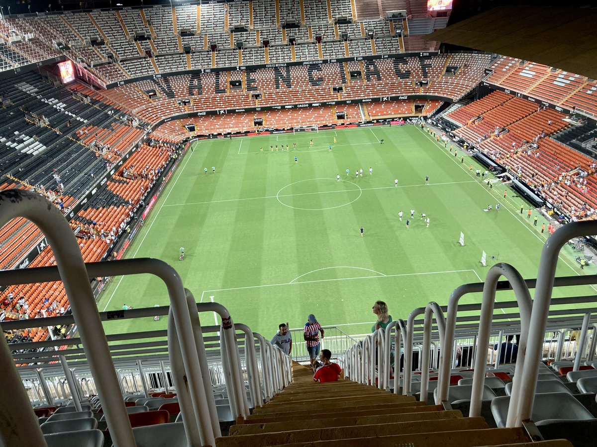 josean0728's tweet image. Imposible no enamorarse de la verticalidad de Mestalla 💯