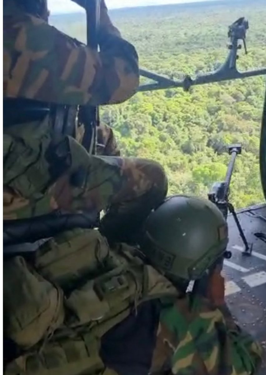 dhernandezlarez's tweet image. Está prohibida todo tipo de explotación minera en los Parques Nacionales y Reservas Forestales, por ser áreas protegidas por el Estado. Las localizadas en estos sectores serán desmanteladas por infringir la soberanía y las leyes de la República. 
#CEOFANB