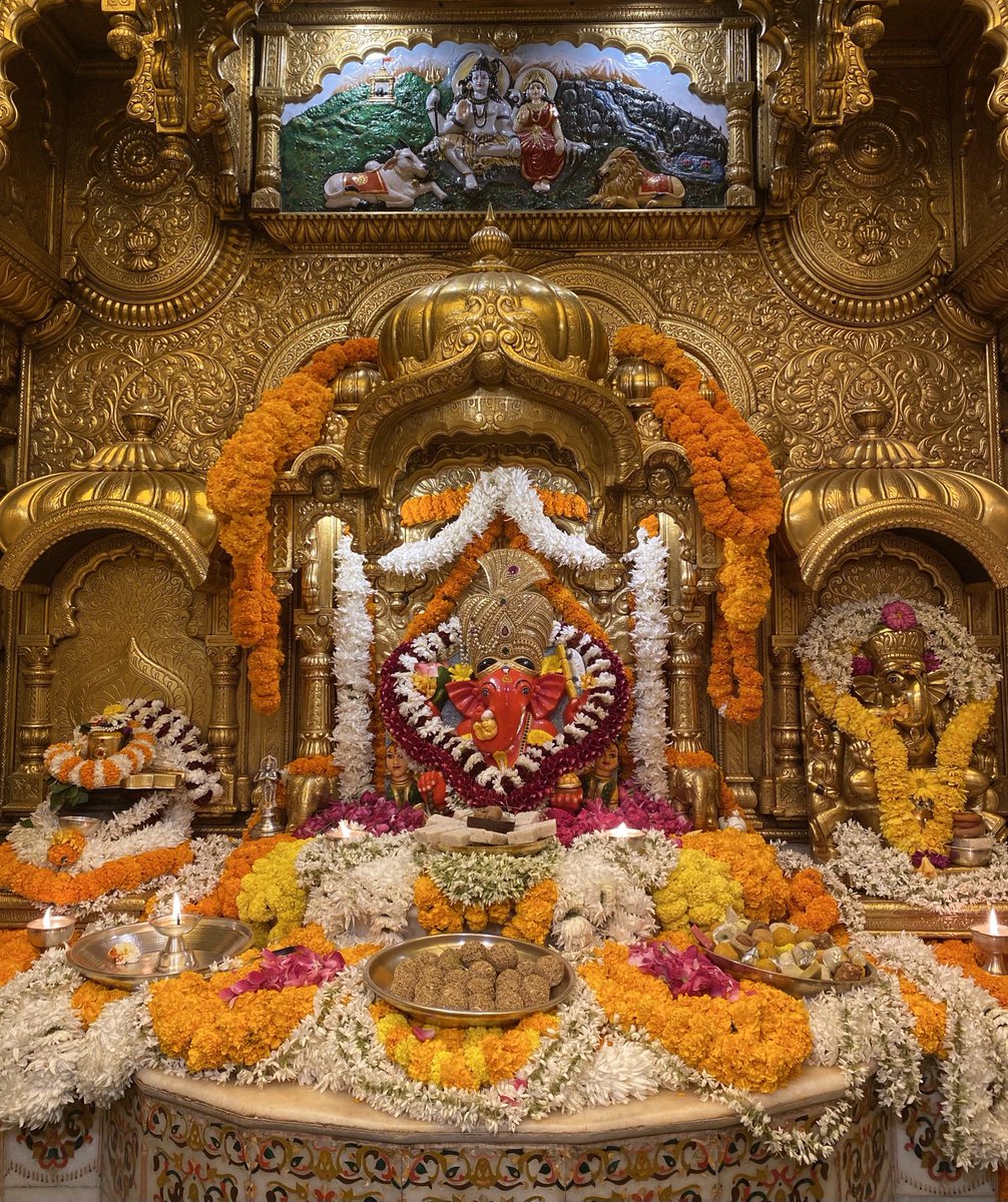 SVTMumbai's tweet photo. 🙏 गणपती  बाप्पा मोरया 🌺मंगलमूर्ती मोरया 🙏 १३/०१/२०२३
🙏Ganapati Bappa Moraya 🌺 Mangalmurti Moraya  🙏 13/01/2023 https://t.co/03yU4zIpjw