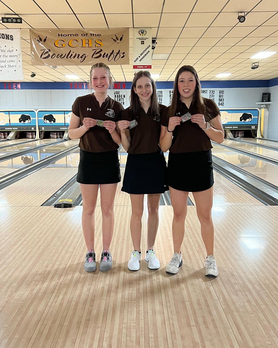 GCHSbowlingbuffs tweet media