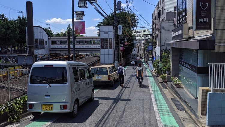 FuckCarsReddit's tweet photo. To ensure residential streets are safe, Japan takes a different approach than most countries. Instead of segregating modes by their speed (car lane, bike lane, sidewalk), Japan simply makes residential streets very narrow so that cars never feel comfortable going fast. https://t.co/crQfOej6ic