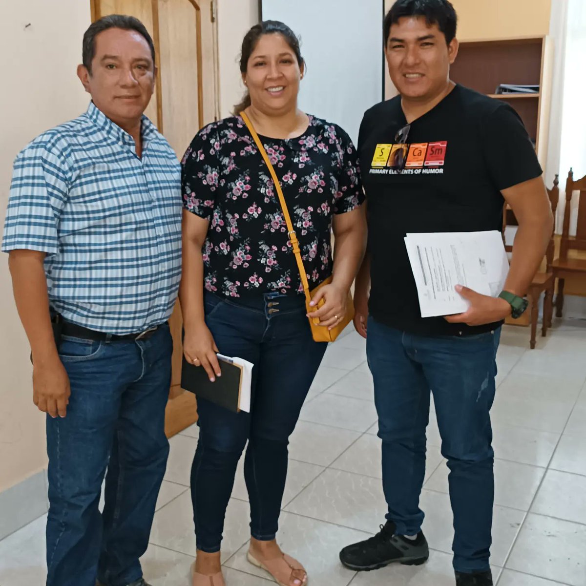 reter_ramos's tweet photo. REUNIÓN EN LA CIUDAD DE TARAPOTO CON EL DIRECTOR DE AGRICULTURA. 🇵🇪

#Reter_Ramos
#TeRepresenta
#SoyTúVoz
#GenerarDesarrollo_EsNuestroCompromiso https://t.co/6mIvHOlzH2