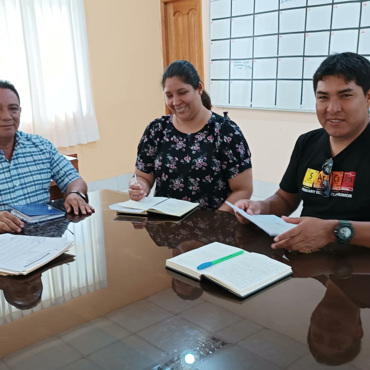 reter_ramos's tweet photo. REUNIÓN EN LA CIUDAD DE TARAPOTO CON EL DIRECTOR DE AGRICULTURA. 🇵🇪

#Reter_Ramos
#TeRepresenta
#SoyTúVoz
#GenerarDesarrollo_EsNuestroCompromiso https://t.co/6mIvHOlzH2