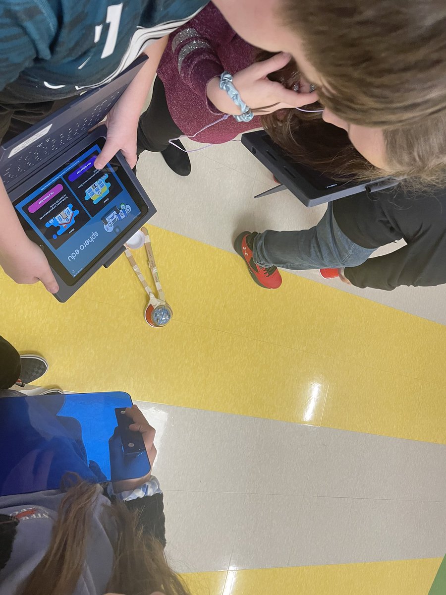 MelisaStilwell's tweet photo. It’s a great day when your math lesson includes coding robots! @LorewoodElem https://t.co/rOSvXByj7n