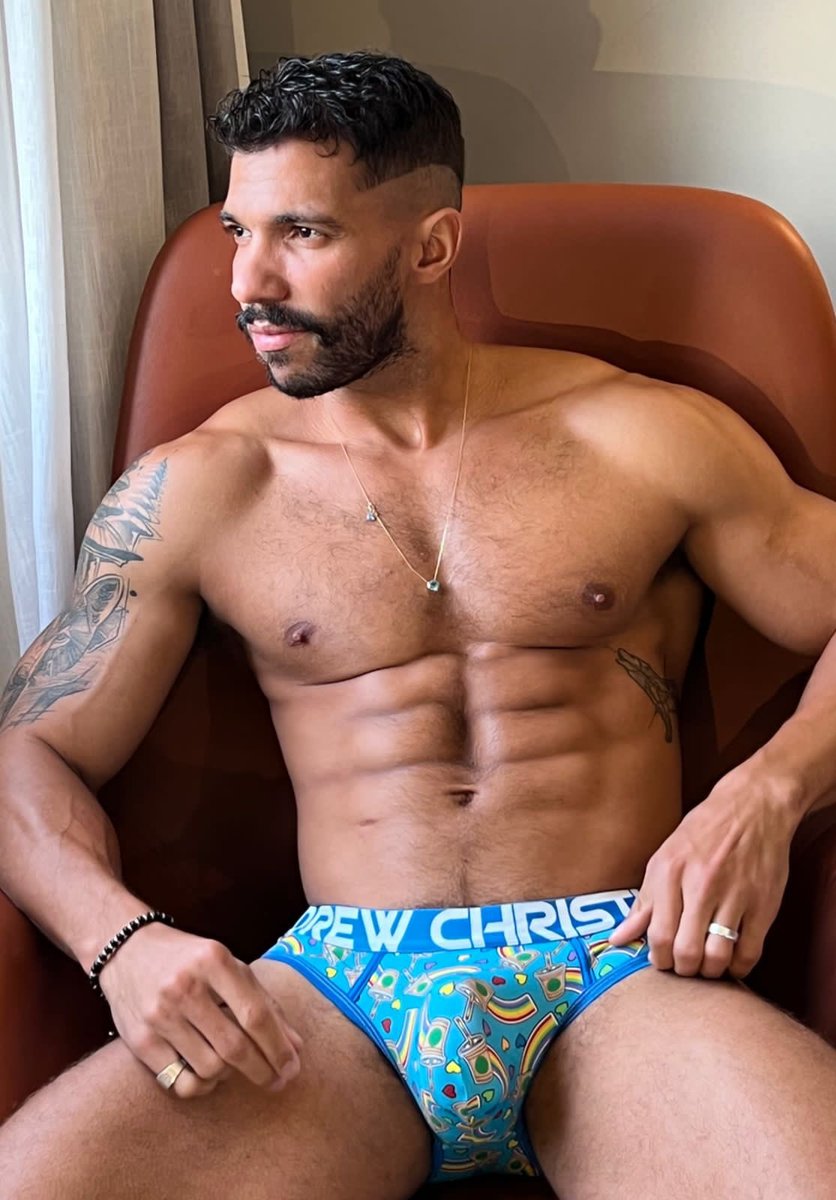 andrewchristian's tweet photo. Take a SEXY personality test!

Text "FUN" to 71411

Model: guilermeof (Insta)

You consent to receive recurring SMS/MMS msgs from AC at 71411. No purchase req'd. Msg&amp;data rates may apply. HELP for help; STOP to opt-out. T&amp;C apply; https://t.co/ipApkARY8E https://t.co/PqDu637bJD
