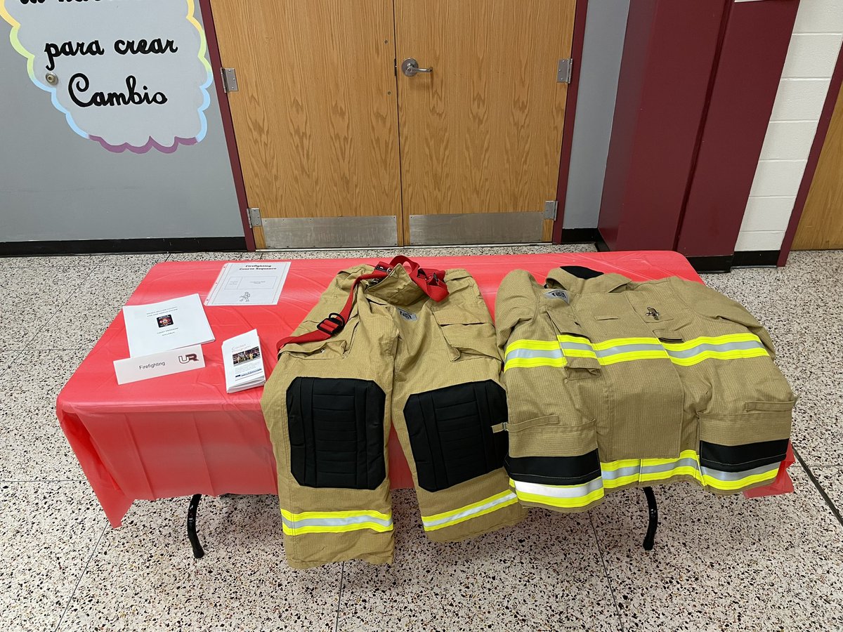 Last Info Night for Specialty Programs at @UnityReedHS 🧑🏽‍🚒🧑🏻‍🔧💇‍♀️ Application deadline is February 1st!