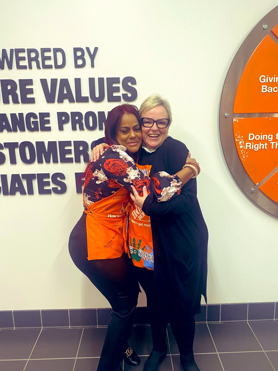 Kathy Tapia (@kathy102894) on Twitter photo OMG so happy to see one of the best and most influential HR <a href="/Mcgalec99/">Kelly Schnatter</a> This leader had such a BIG impact on my career and life. Kelly thank you for everything you thought me while were part of the NY Metro Family ❤️ OMG so happy to see one of the best and most influential HR <a href="/Mcgalec99/">Kelly Schnatter</a> This leader had such a BIG impact on my career and life. Kelly thank you for everything you thought me while were part of the NY Metro Family ❤️