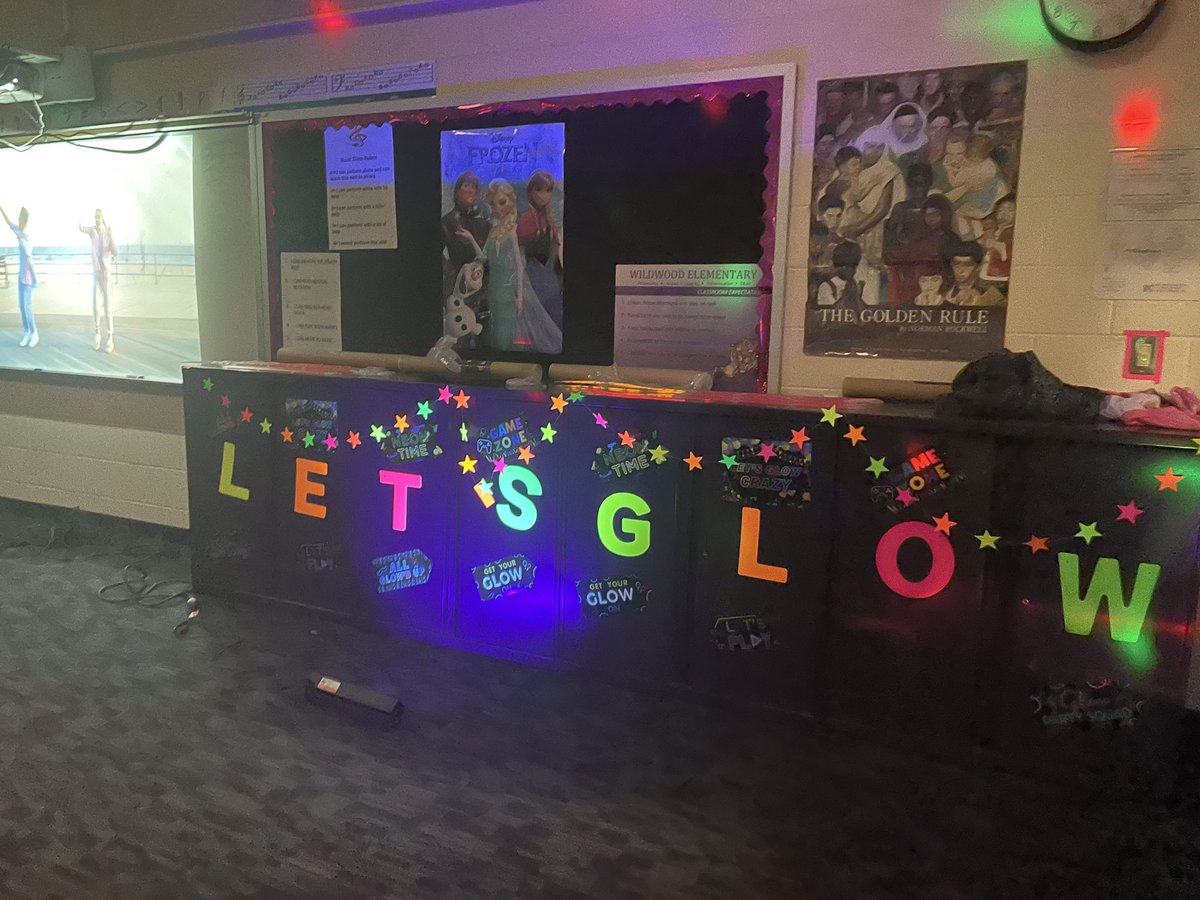 Mrs.Mitchell tweet media