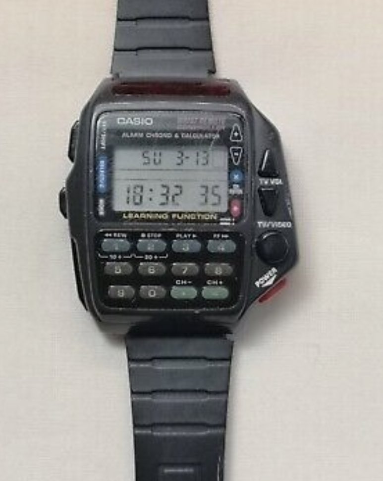 ZarcortGame's tweet photo. Mucho rolex pero con esto podías hackear la tv cuando el profe de historia te ponía documental de la historia de España https://t.co/UzGrM3hyXB