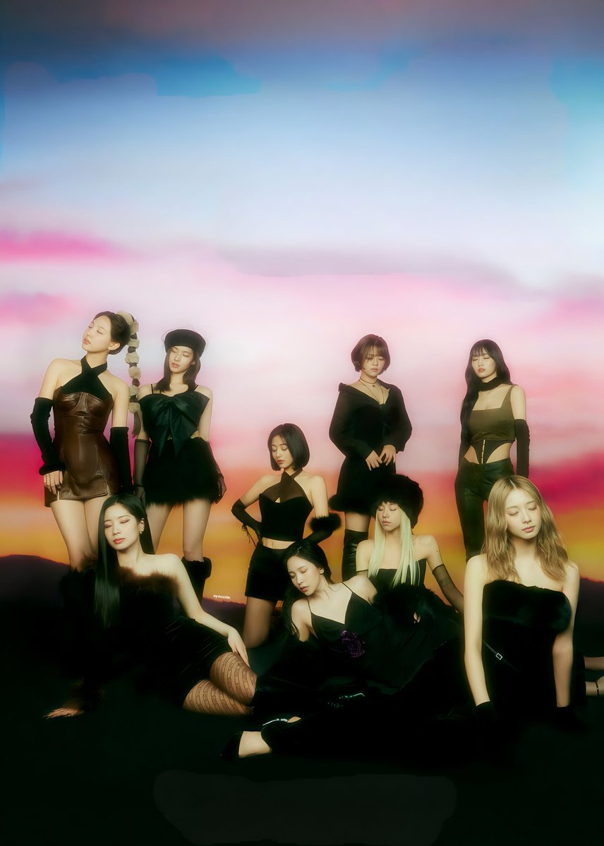 nyncutie's tweet photo. TWICE MOONLIGHT SUNRISE
— Clean ver. 

#TWICE #NAYEON #JEONGYEON #MOMO #SANA #JIHYO #MINA #DAHYUN #CHAEYOUNG #TZUYU #MOONLIGHTSUNRISE https://t.co/JRQsZHzT4y