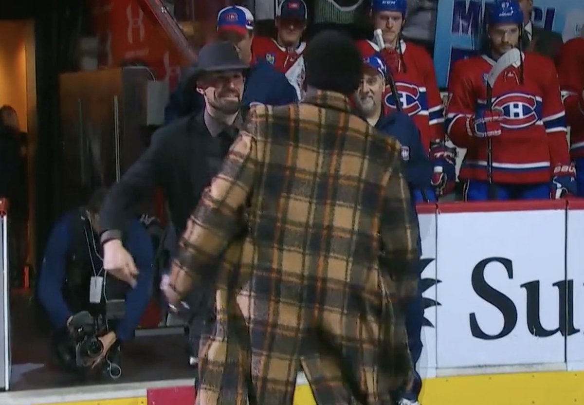 lamessista's tweet image. MARC BERGEVIN I AM IN YOUR WALLS. THE CIA AND FBI ARE GUARDING ME. YOU ARE THE MOST WANTED WAR CRIMINAL IN NORTH AMERICA YOU HAVE THE RIGHT TO REMAIN SILENT EVERYTHING YOU SAY CAN AND WILL BE USED AGAINST YOU IN HELL