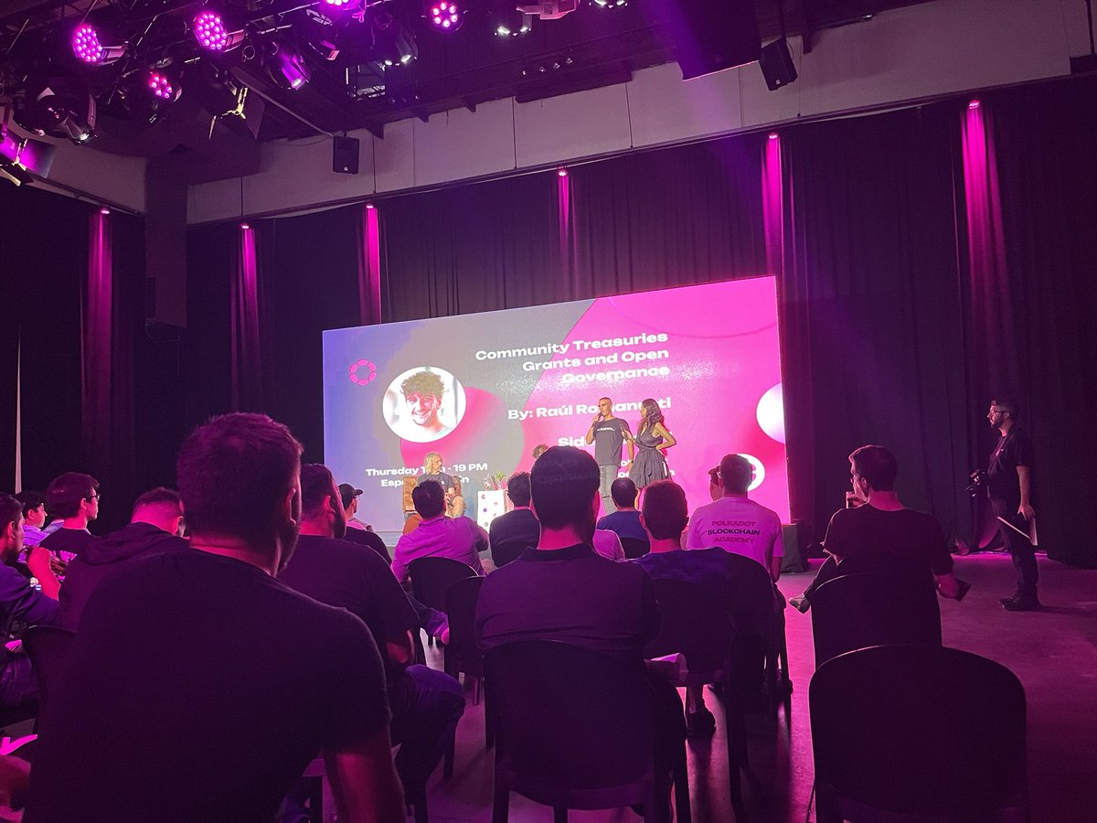 TheNotwell's tweet image. Excelente el Side Event de @polkadothub🇦🇷

No sabía que además de @nachortti iba a estar @gavofyork !!!🤯

Genial primera experiencia de ir mi primer evento crypto EVER 🙋🏽

Muchas gracias @PolkadotEspanol y @blockya_ por el invite 🙏

#PolkadotAcademy #PolkaDot #DOT