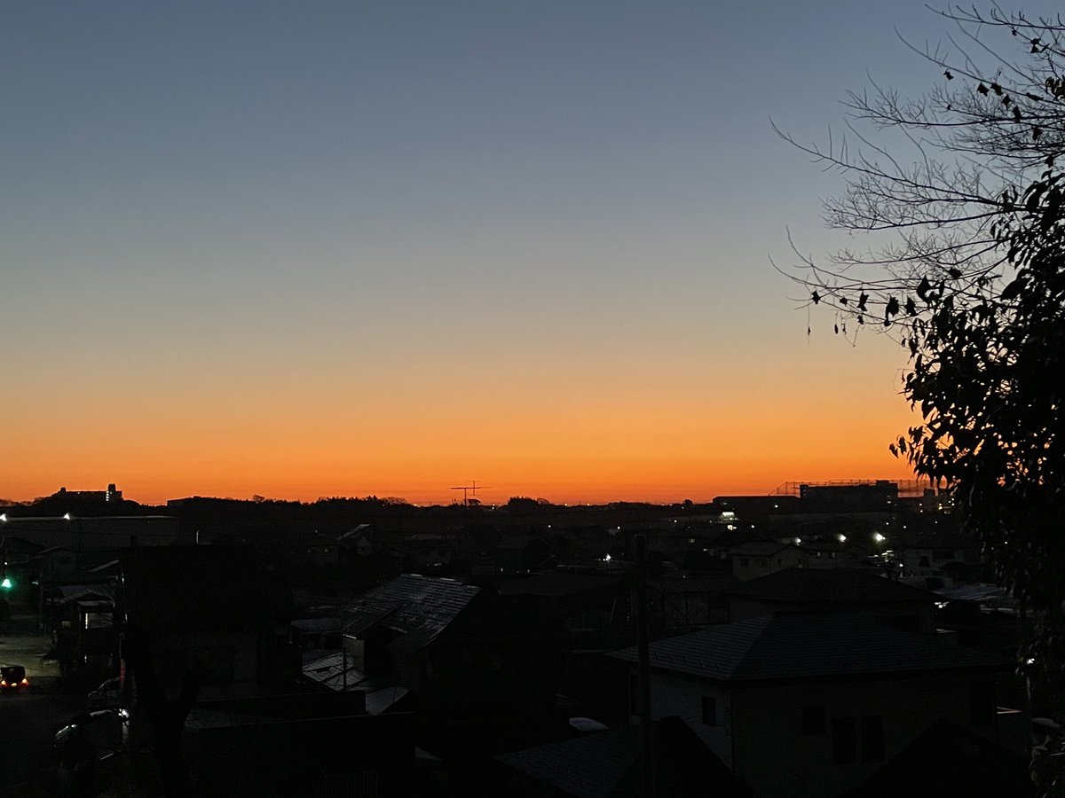 baru_tozan's tweet photo. #runmeter でランニングを完了, 時間 46:00, 距離 6.04 km, 平均 7:32, 386 カロリー.実際は5キロのジョギング

先日アプリをアップデートしたら、Twitter連携が出来なくなってた💦

なんか良い無料のアプリ無いですかね…
自動停止機能は欲しい😊

明日から日の出が1分早くなる様です https://t.co/URx6deKbiE