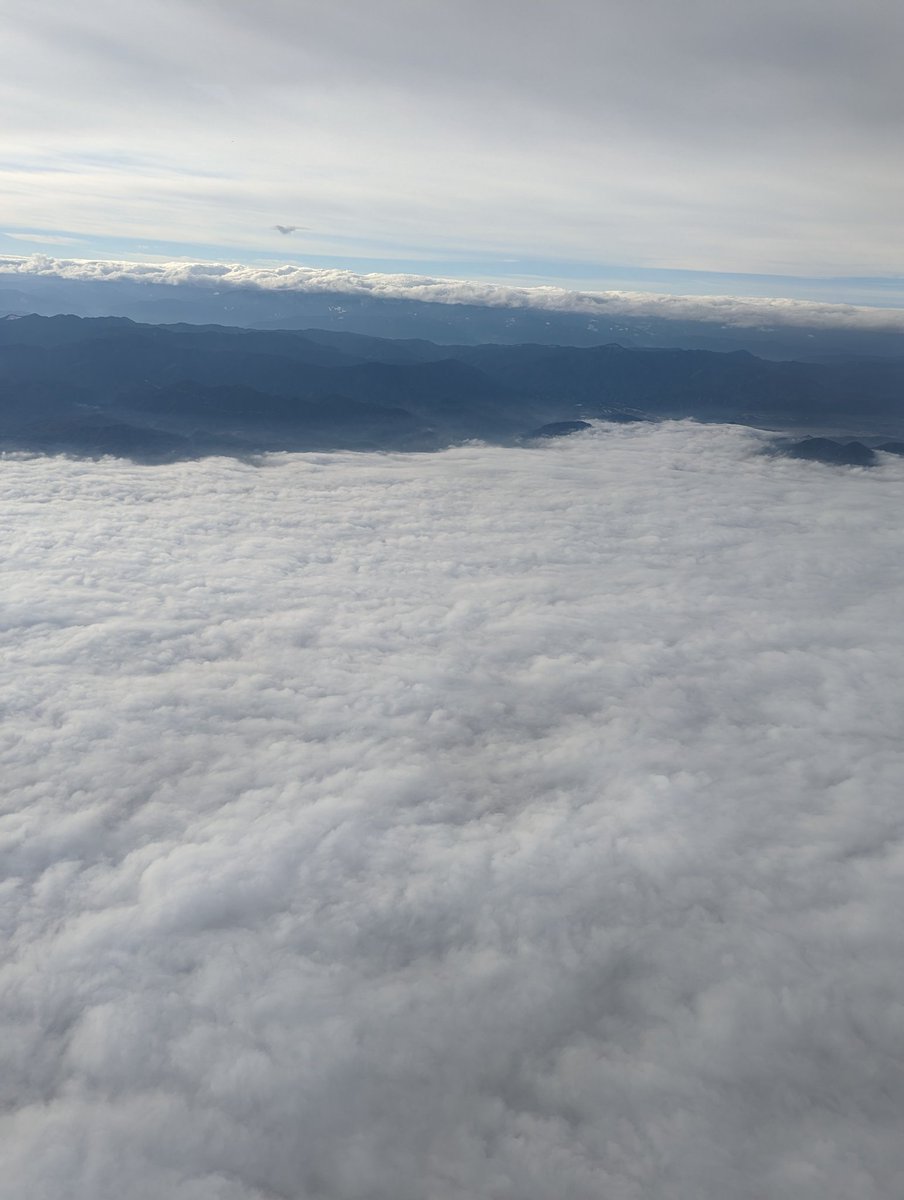 sunset_mirror's tweet photo. Oh...✈ heavily dense clouds 
Can't be landing. Let's try again!!

Way to #Mitoyo
#Kagawa #udon #setouchi
#gotojapan #travel #travelphotography 
#undiscovered_japan #sunset #sky https://t.co/8JbthuhLPI