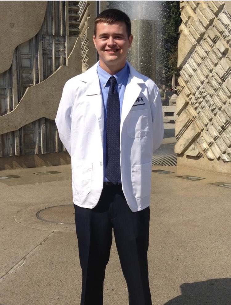lisams1210's tweet photo. Happy National Pharmacists Day Dan!
@DanSmith_20
@purduepharmacy
@UWHealth
#NationalPharmacistsDay
#EDpharmacist https://t.co/ZdwhnQZxO2