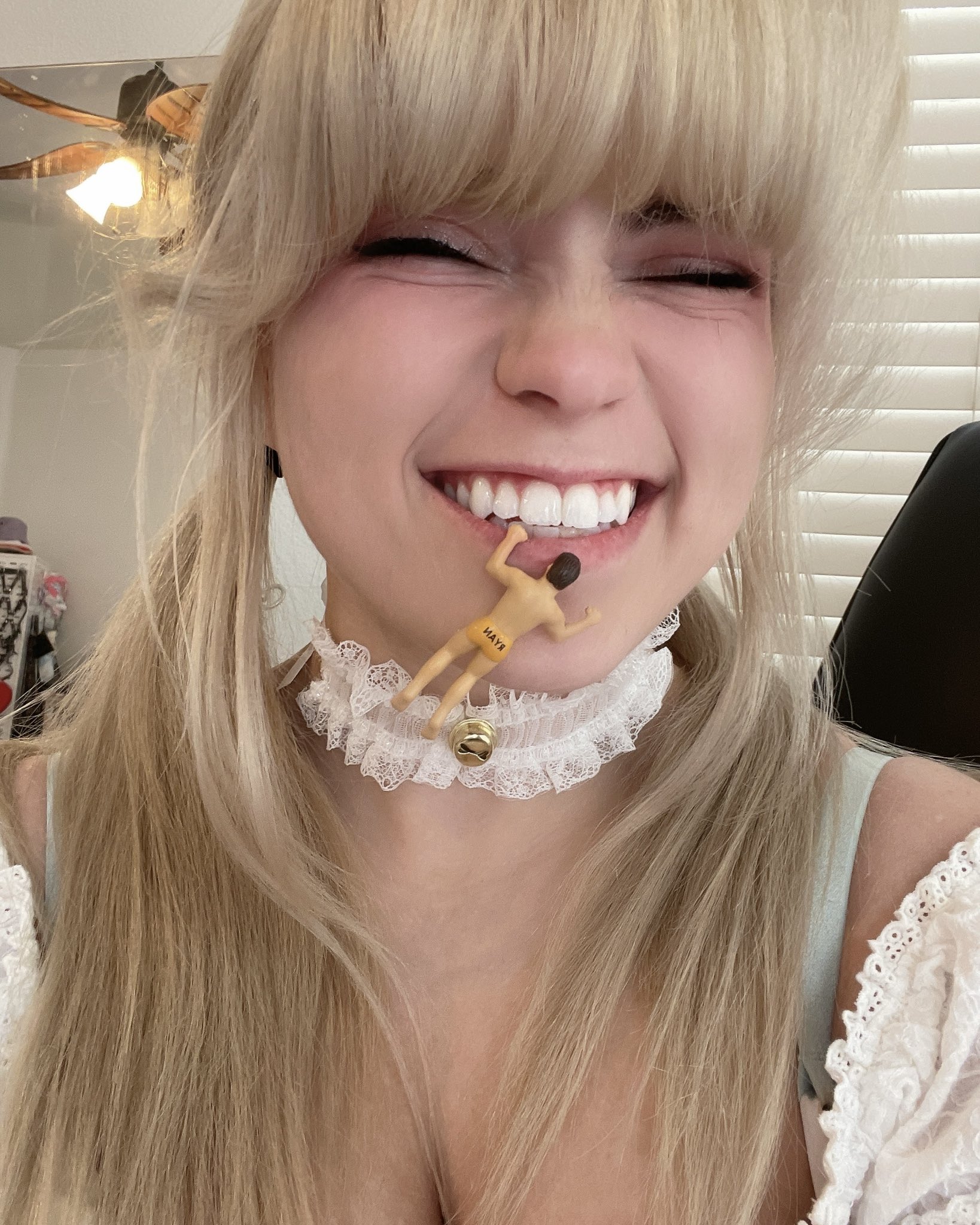 TW Pornstars - Thesabrinabanks 🦝 💦. Twitter. Giant 😉 drop happening this week on my site 🥰 niche