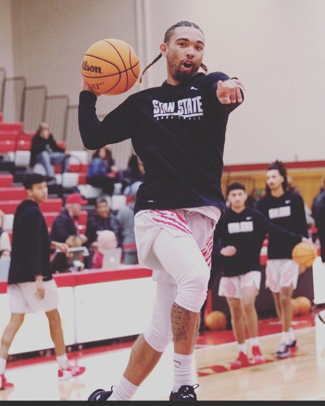 Team_Ordonio's tweet photo. GAMEDAY! Cal St San Bernardino @ Stan St tonight at 7:30pm #GoWarriors#LastYear #GetBackTime😈 @kobeahshii https://t.co/vxmtzALTLD