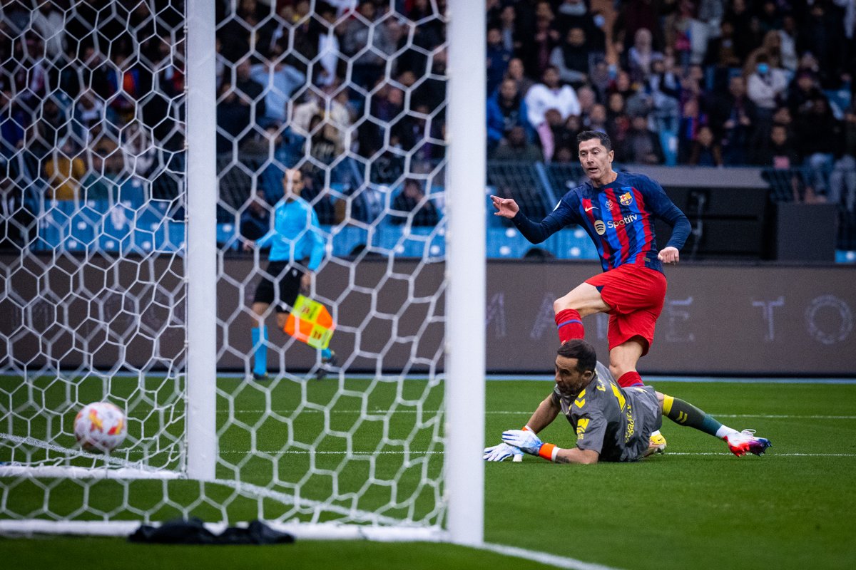 CE moment. @lewy_official 🙌 #SupercopaBarça #BetisBarça (0-1)