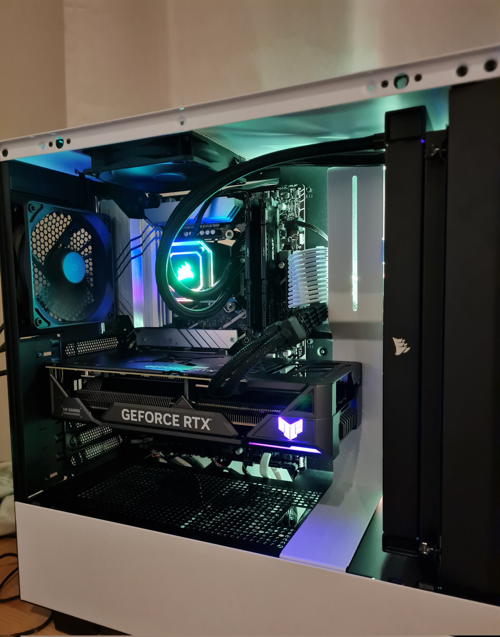 r0cu on Twitter: "Here it is 🥶 Specs: Intel® Core™ i7-13700KF Asus