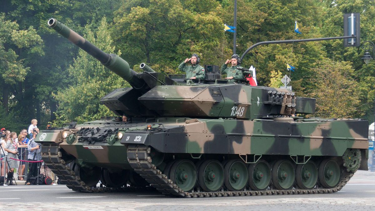Ruslana44248776's tweet photo. We need #Leopard2s. Please give us Leopard 2s.
#ArmUkraineNow #LeopardForUkraine
@POTUS
@SecDef
@SecBlinken https://t.co/WwEsz5aFeS