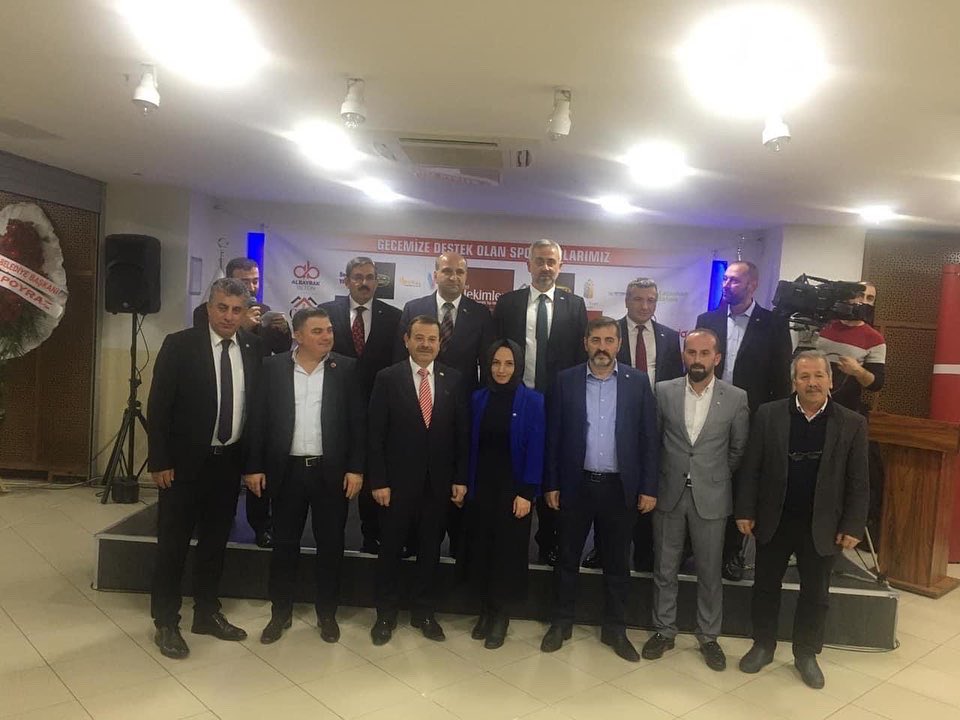ctd_61's tweet photo. 12.01.2019 tarihindeki TRABZONLULAR GECEMİZDEN…
@hilmiturkmen34 https://t.co/igVpNzfxc8