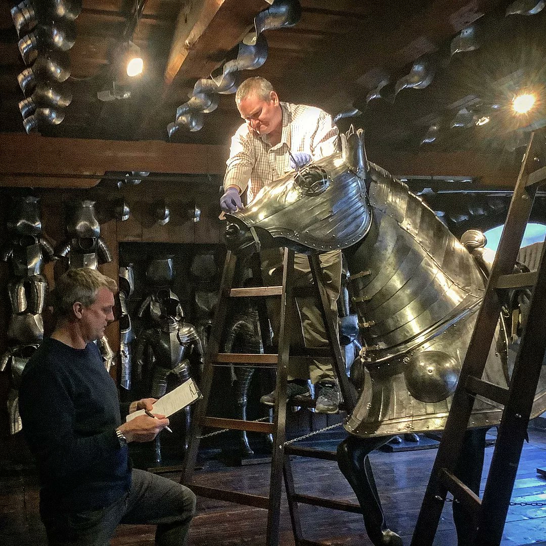 Medieval Warhorse tweet media