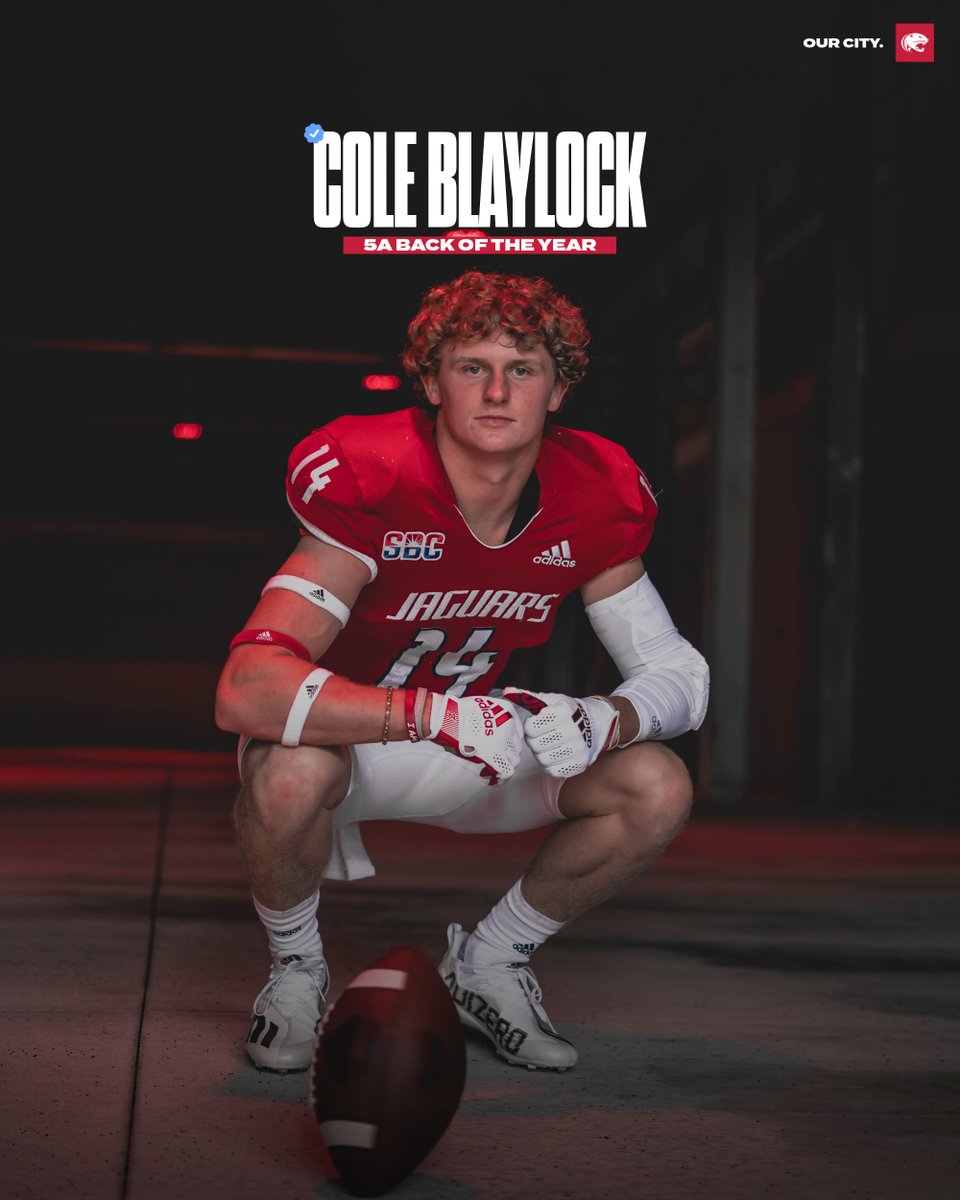 SouthAlabamaFB's tweet photo. The best is in #OurCity 🤩

@ColeBlaylock_14 is the 5A Back of the Year‼️

#LEO https://t.co/TtcF3iyJjb