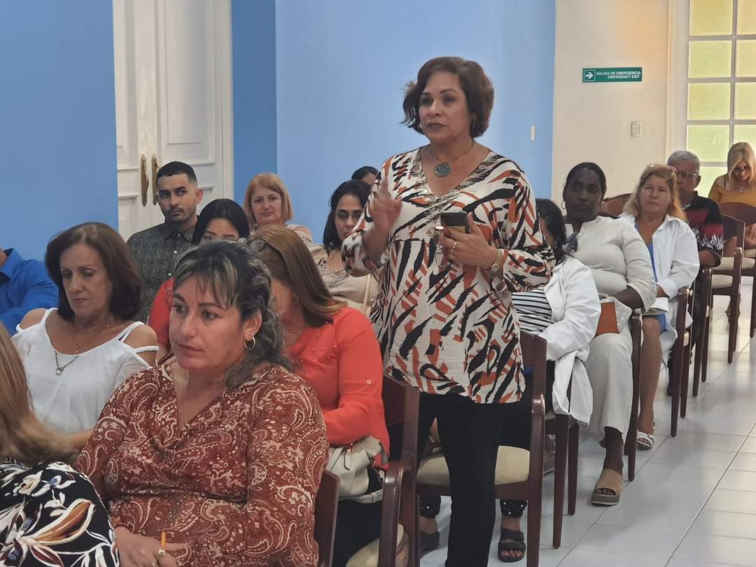 DPSCfgos's tweet photo. ↪️🔬Se debatió sobre los aspectos más relevantes del trabajo realizado en #2022 x el Centro Provincial de Higiene,Epidemiología y Microbiología.
✍️Retos y compromisos se pacta x los trabajadores del gremio con el fin d un año superior⚕️❤️ #CienfuegosPorLaSalud
#JuntarYVencer https://t.co/jFPn13WNTG