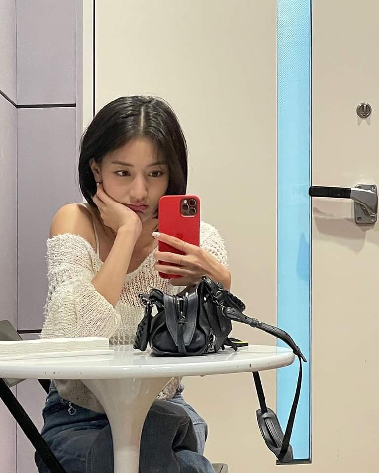 TheoryMakerOnce's tweet photo. oh my god look at park jihyo #parkjihyo https://t.co/3x16IKawDN