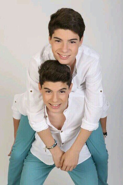 venoyuls's tweet photo. se me ha subido el gemelo https://t.co/Yu0BnAa3Ba