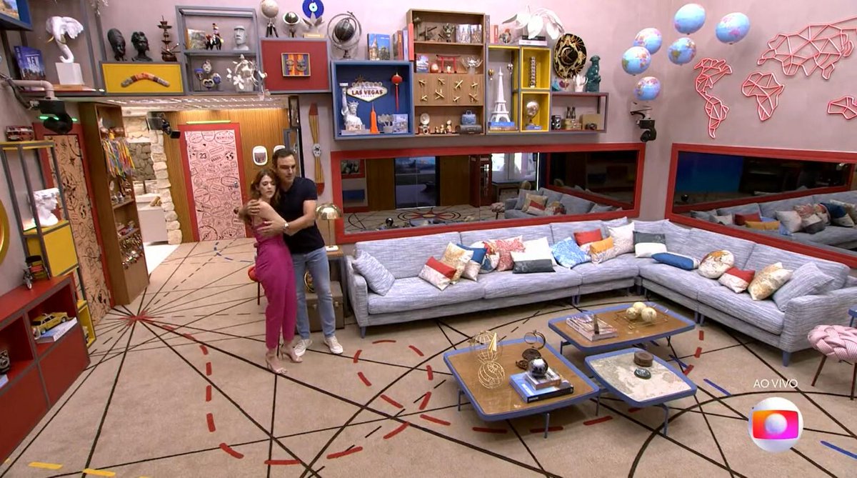 sejoooga_'s tweet photo. Só eu estou achando essa decoração da casa too much? #MaratonaBigDay #BBB23 https://t.co/dtCRMay5W8