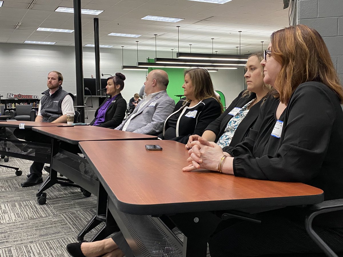 Thanks to @GetToTheBC and other hospitality industry partners for the  AWESOME Industry Insights panels at <a href="/EAST_HAWKS/">Lakota East High</a> today! So much great info shared! #RWL #WEareLakota