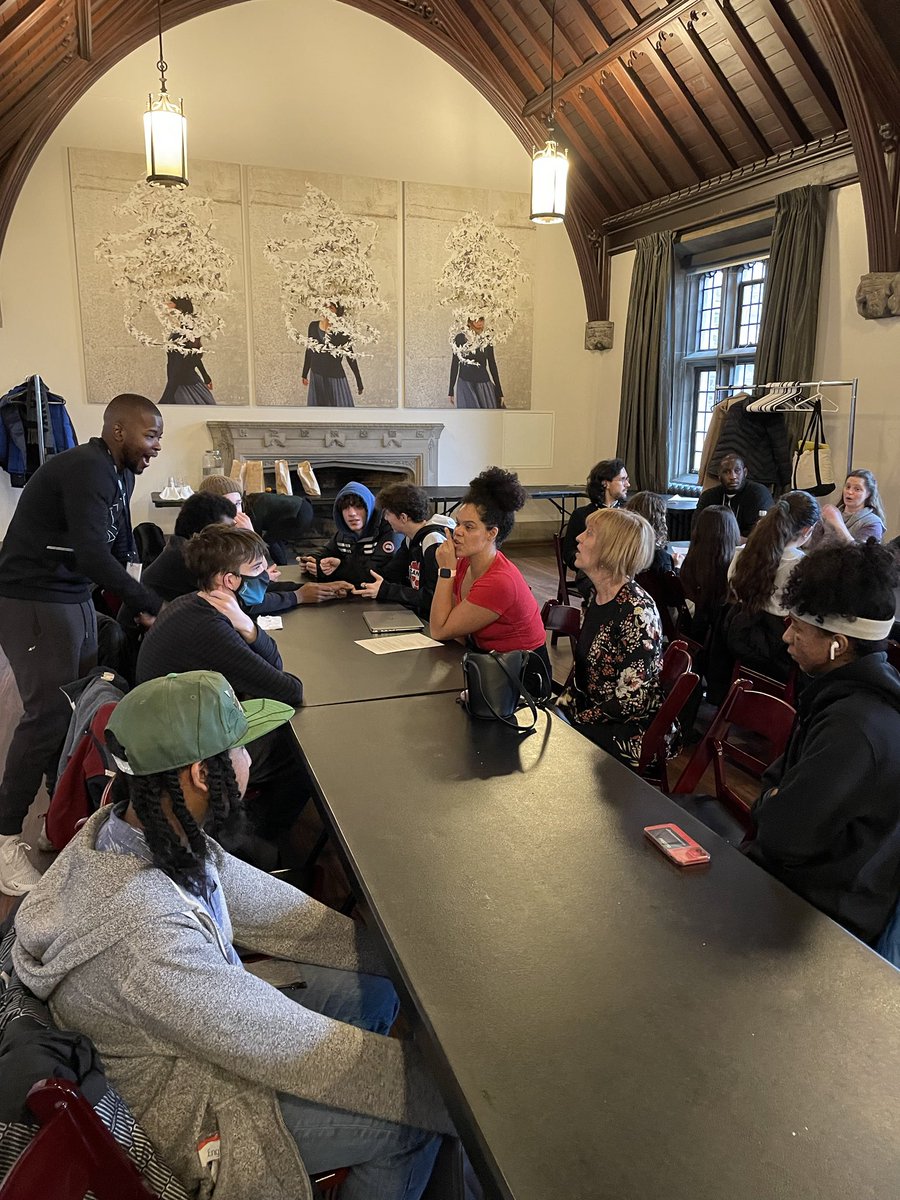gsrc22's tweet photo. Thanks again to ⁦@harthouseuoft⁩ for welcoming us, and helping prepare our students for success! ⁦@TDSB_Oakwood⁩ https://t.co/iuWE7VzApw